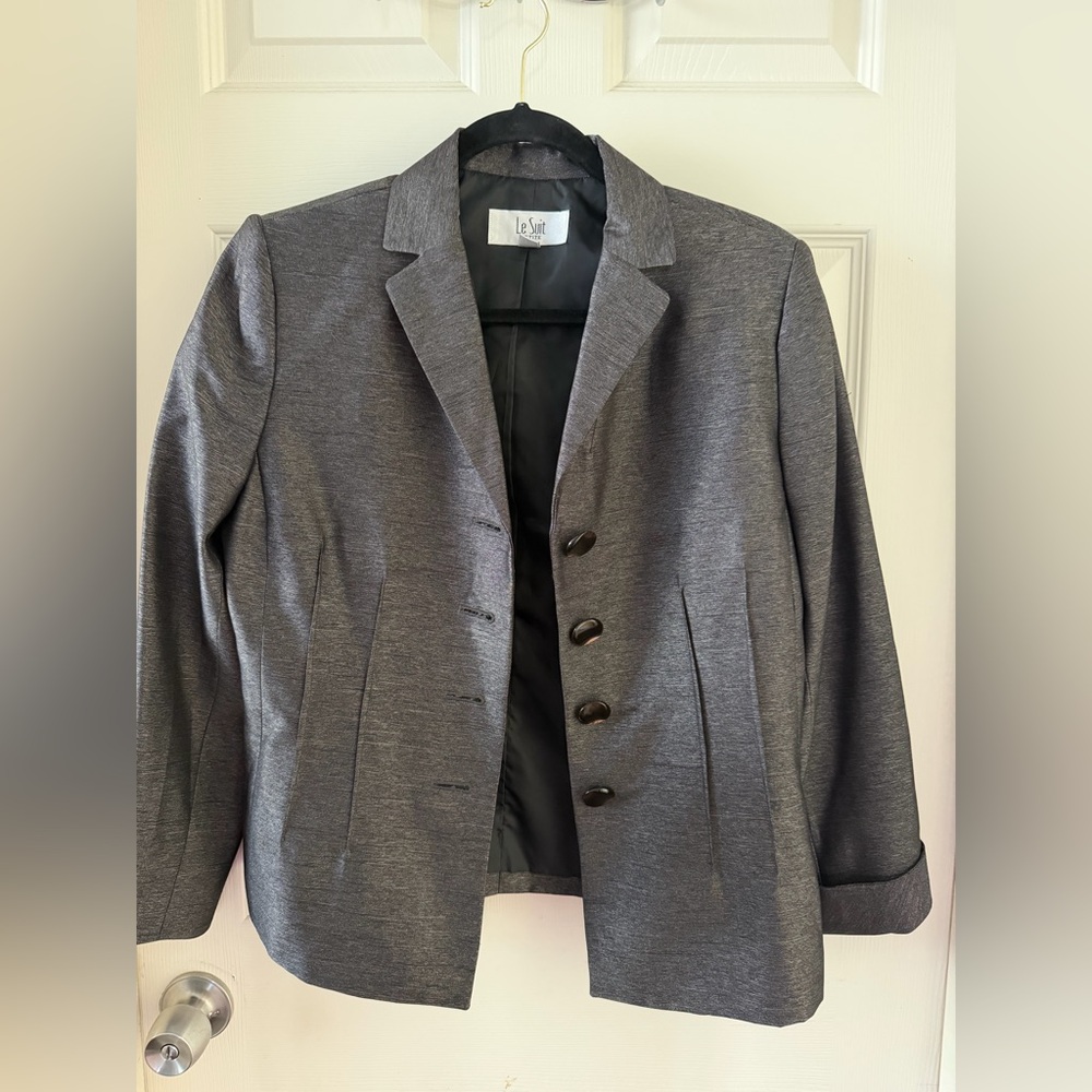 Le Suit Grey Petite Women's Blazer with Black Lining